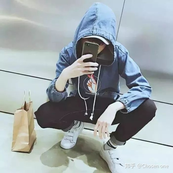 ұ