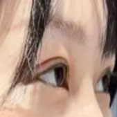 ˫��Ƥ�����ռ� ���۾���ķŴ��˺ܶ�