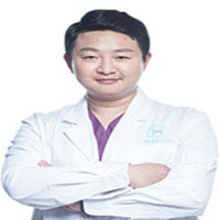 齨