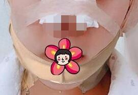 ����ĥ����������Ϊ����Ů��